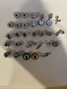 Pandora Disney Alice in Wonderland Harry Potter Bee lot 100% authentic 58 pieces